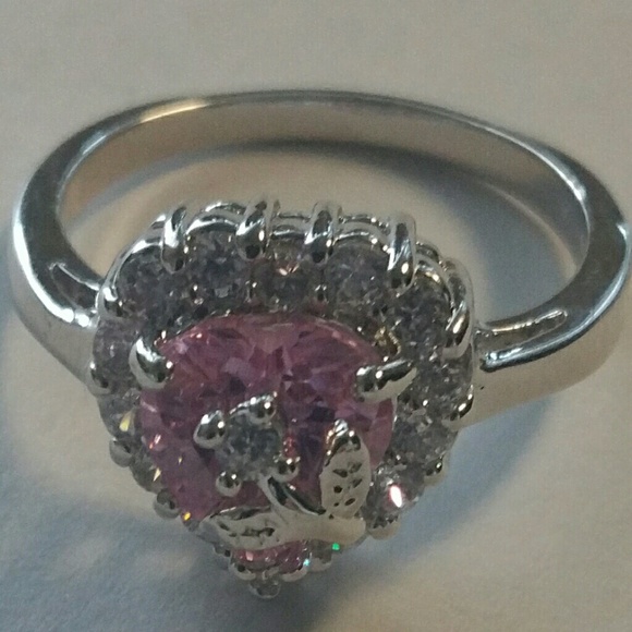 Ring - Picture 4 of 5